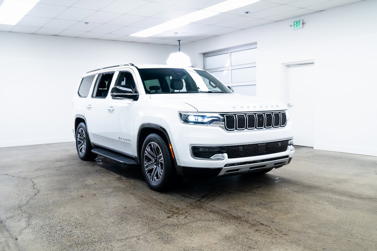 Used 2024 Jeep Wagoneer Series II w/ Convenience Group I image 27