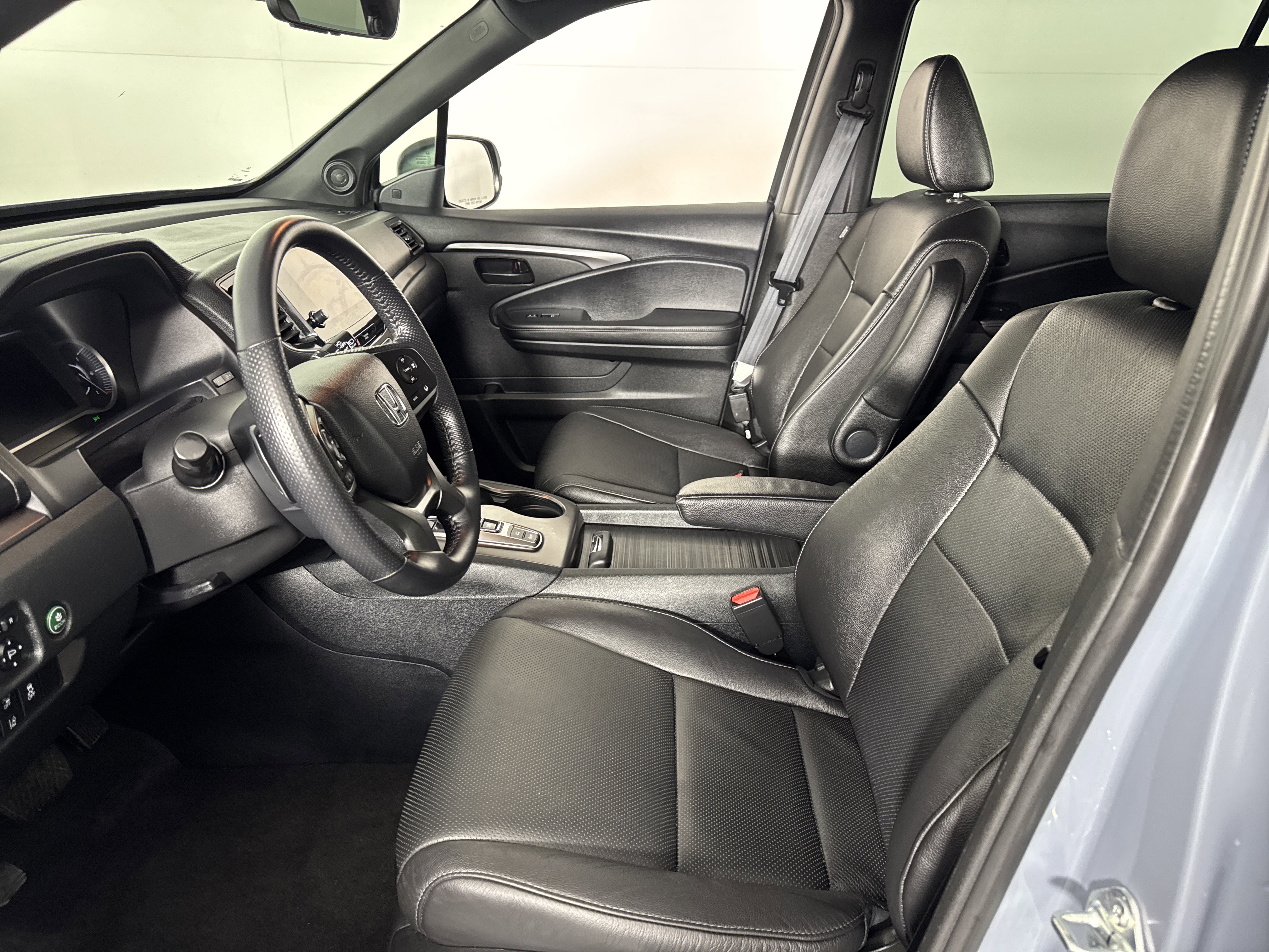 Certified 2023 Honda Passport EX-L image 15