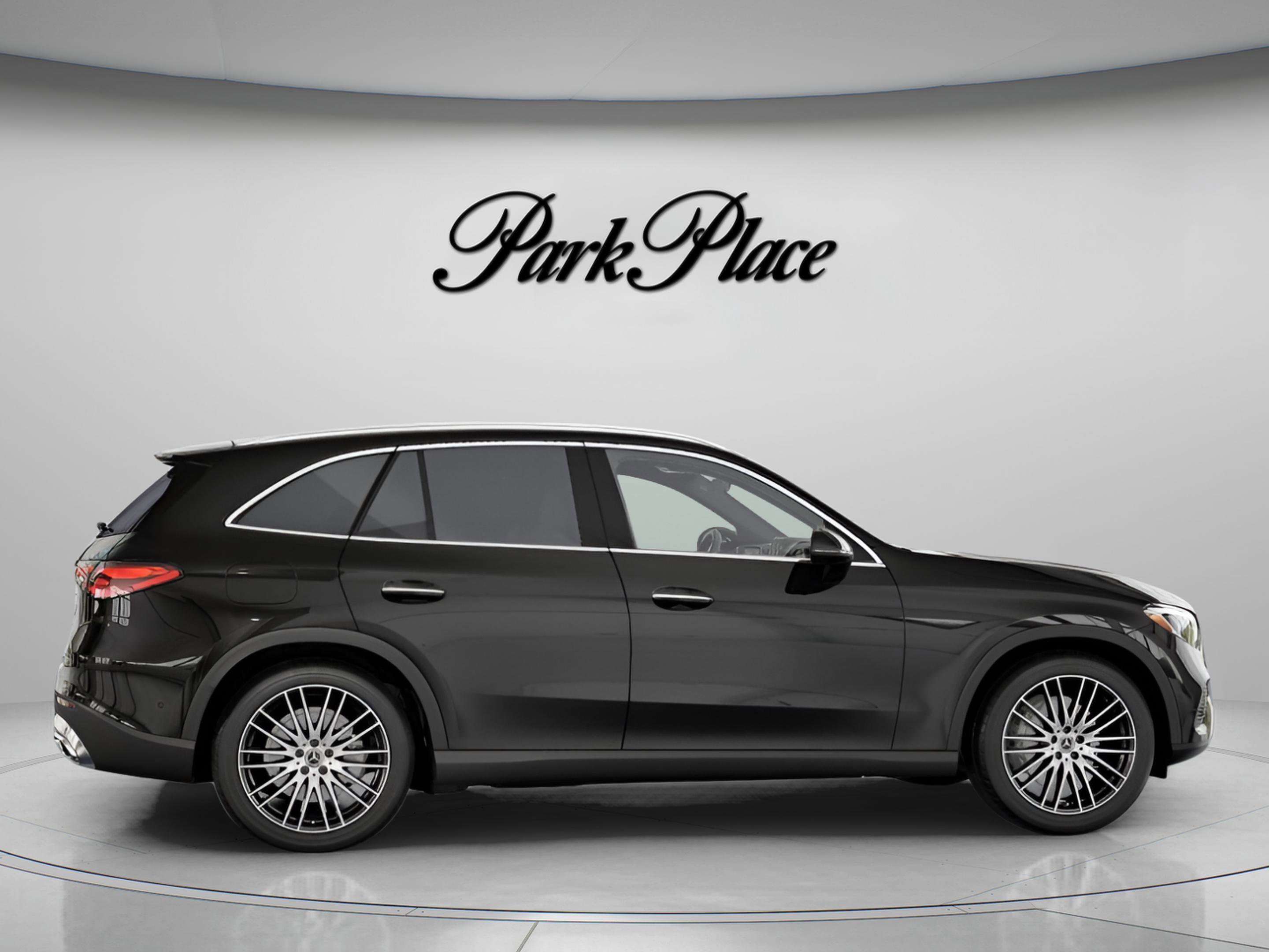 Used 2023 Mercedes-Benz GLC 300 image 25