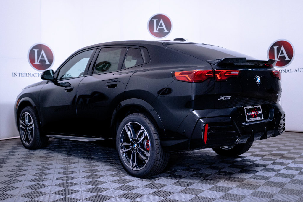 New 2026 BMW X2 xDrive28i w/ Technology Package AWD/4WD image 8