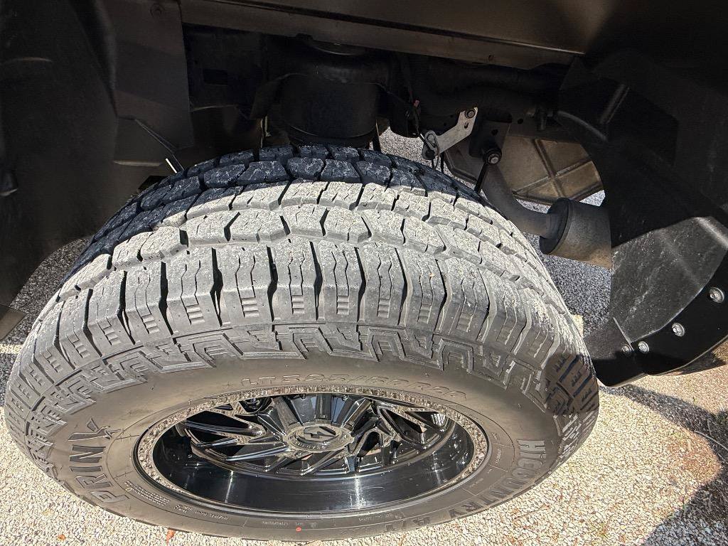 Used 2021 RAM 1500 Laramie AWD/4WD image 9