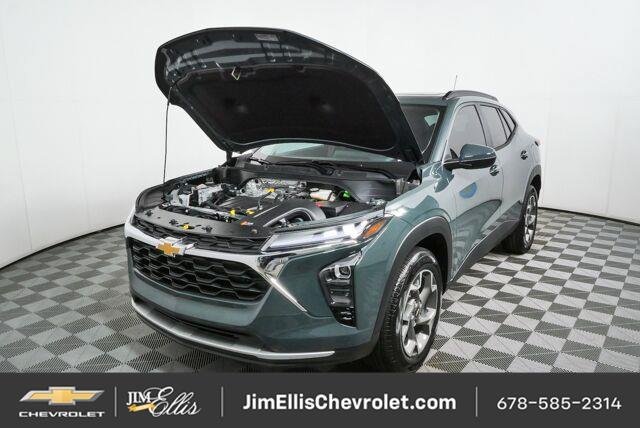New 2026 Chevrolet Trax LT w/ Sunroof Package FWD image 28