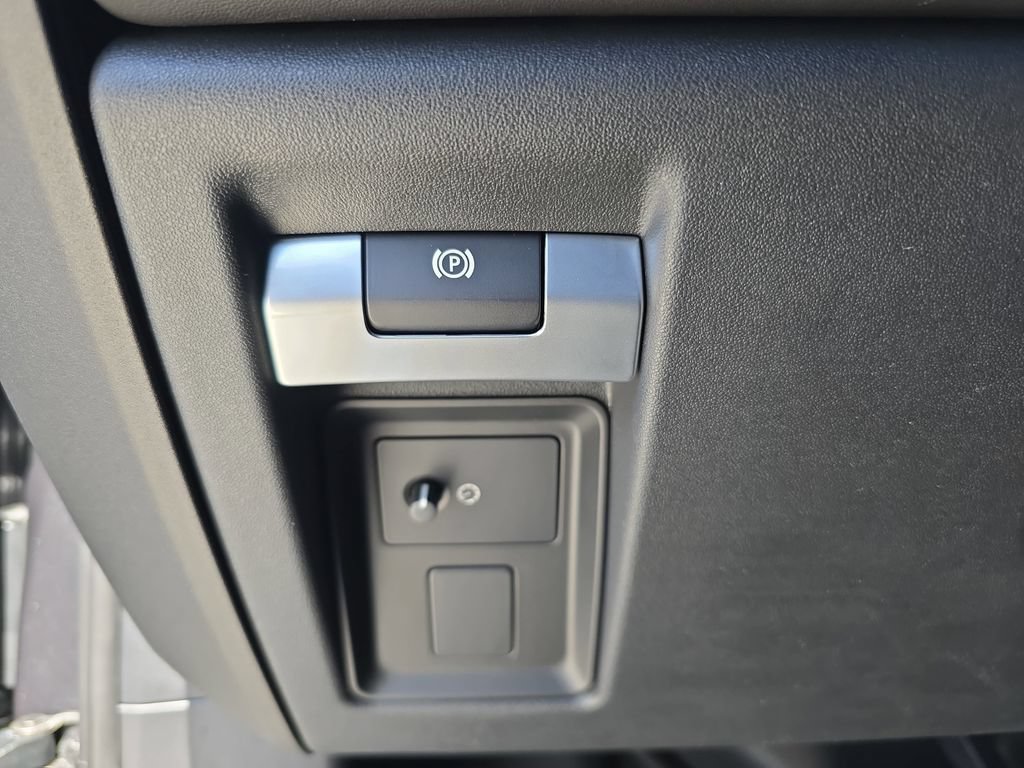 New 2026 Land Rover Defender 110 X AWD/4WD image 26