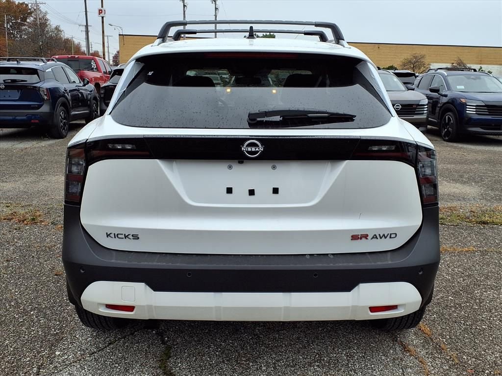New 2026 Nissan Kicks SR w/ SR Premium Package image 7