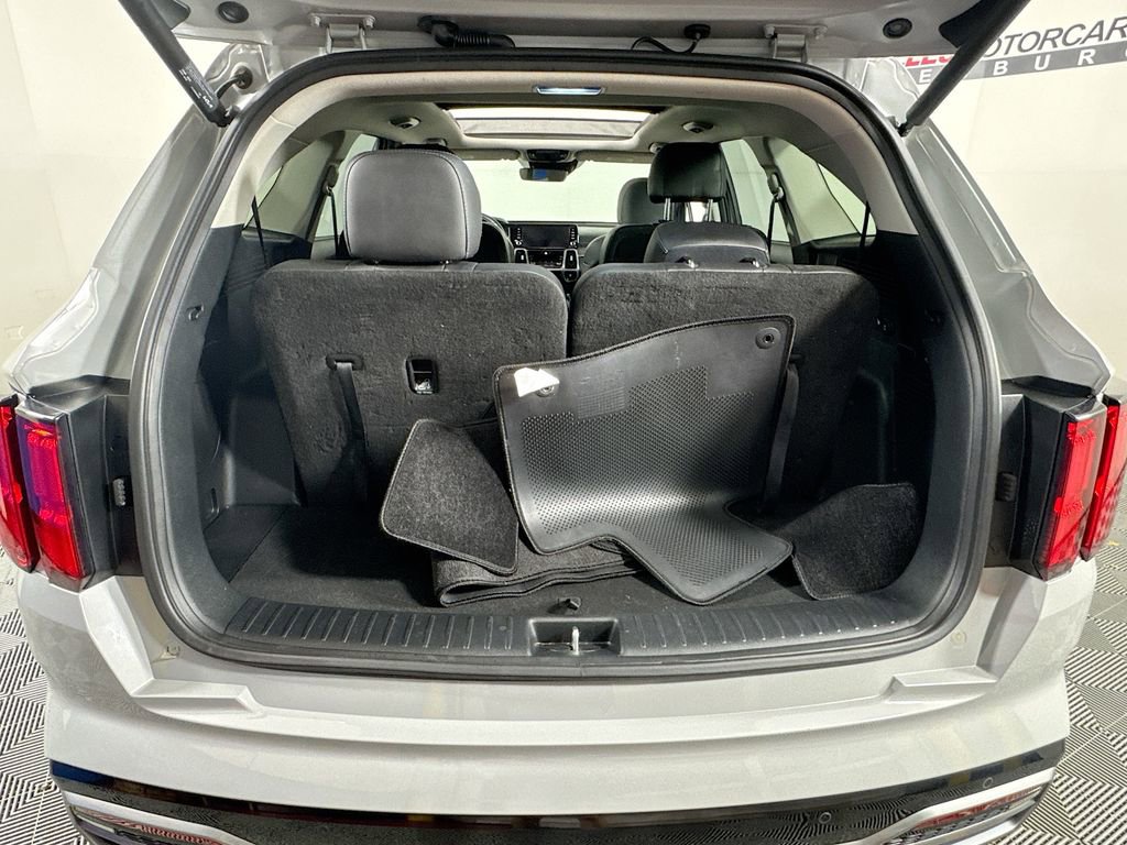 Used 2023 Kia Sorento SX AWD/4WD image 27