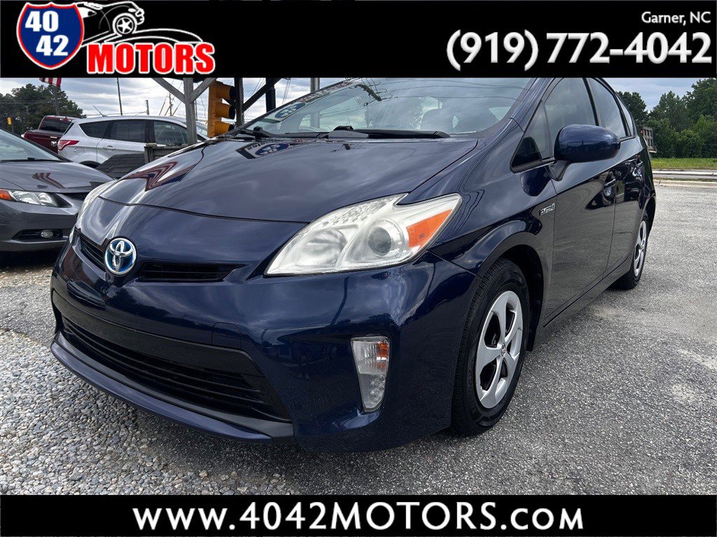 Used 2012 Toyota Prius Two FWD image 1