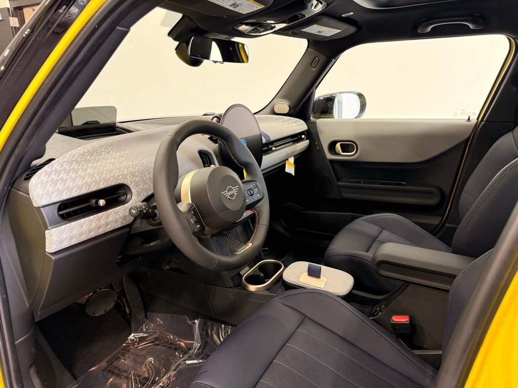 Certified 2025 MINI Cooper S image 11