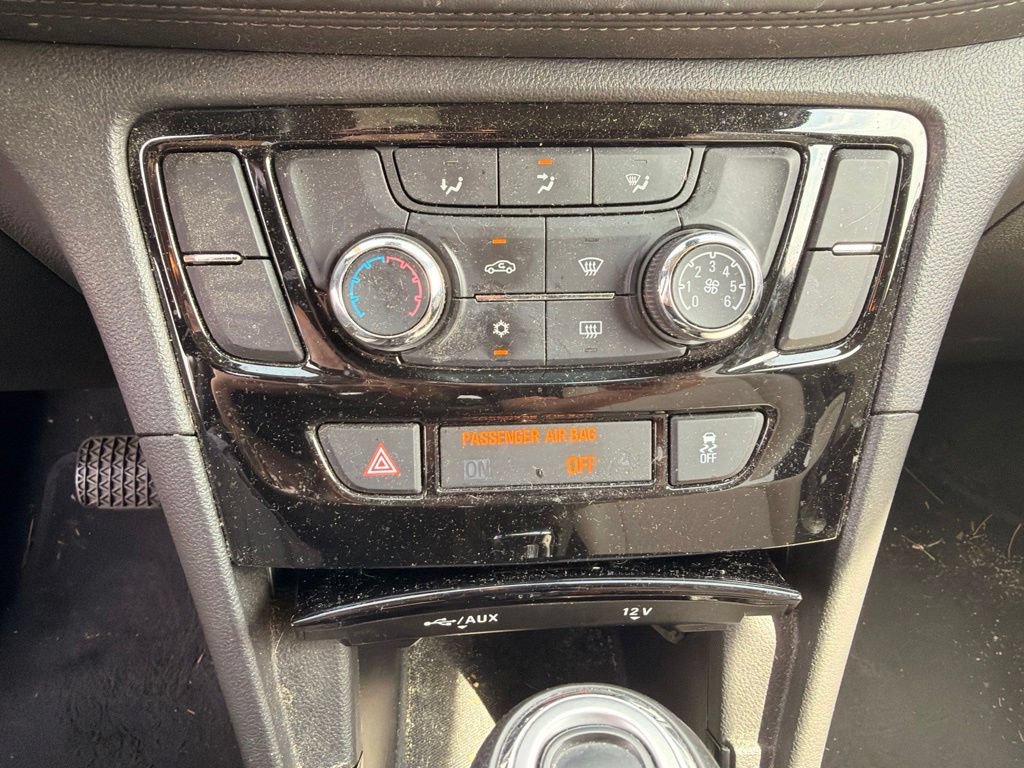 Used 2021 Buick Encore Preferred w/ Safety Package AWD/4WD image 23
