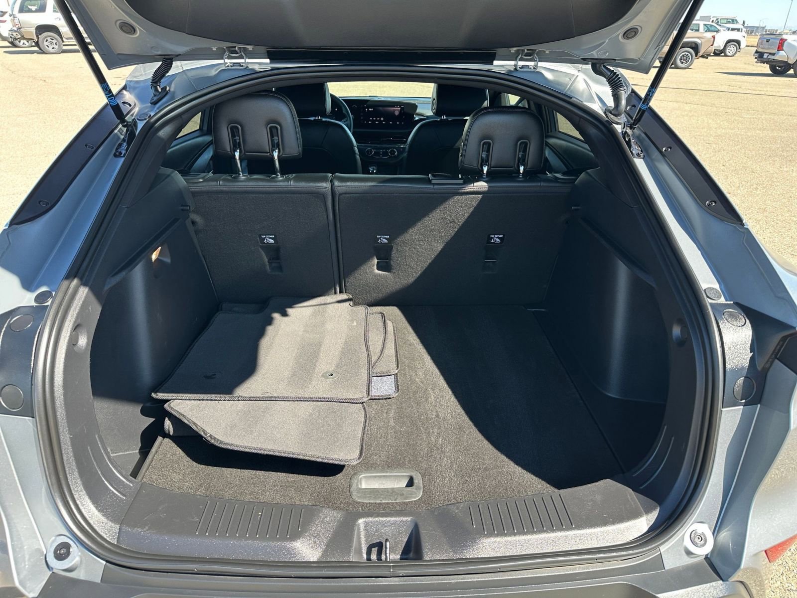 Used 2025 Buick Envista Preferred image 31