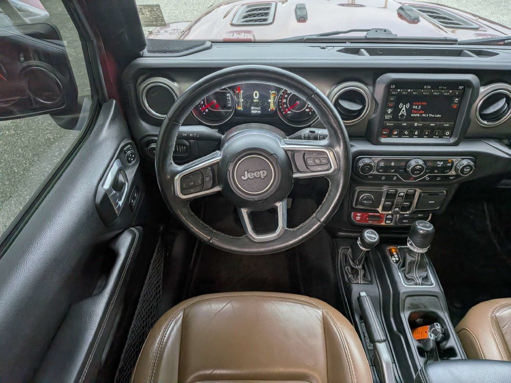 Used 2021 Jeep Wrangler Unlimited Rubicon AWD/4WD image 15