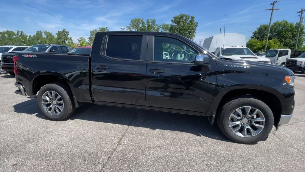 New 2026 Chevrolet Silverado 1500 LT AWD/4WD image 3