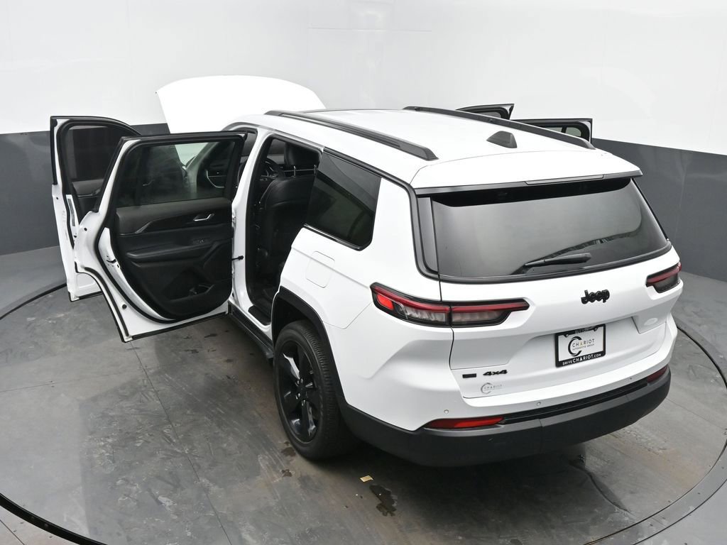 Used 2023 Jeep Grand Cherokee L Altitude image 66
