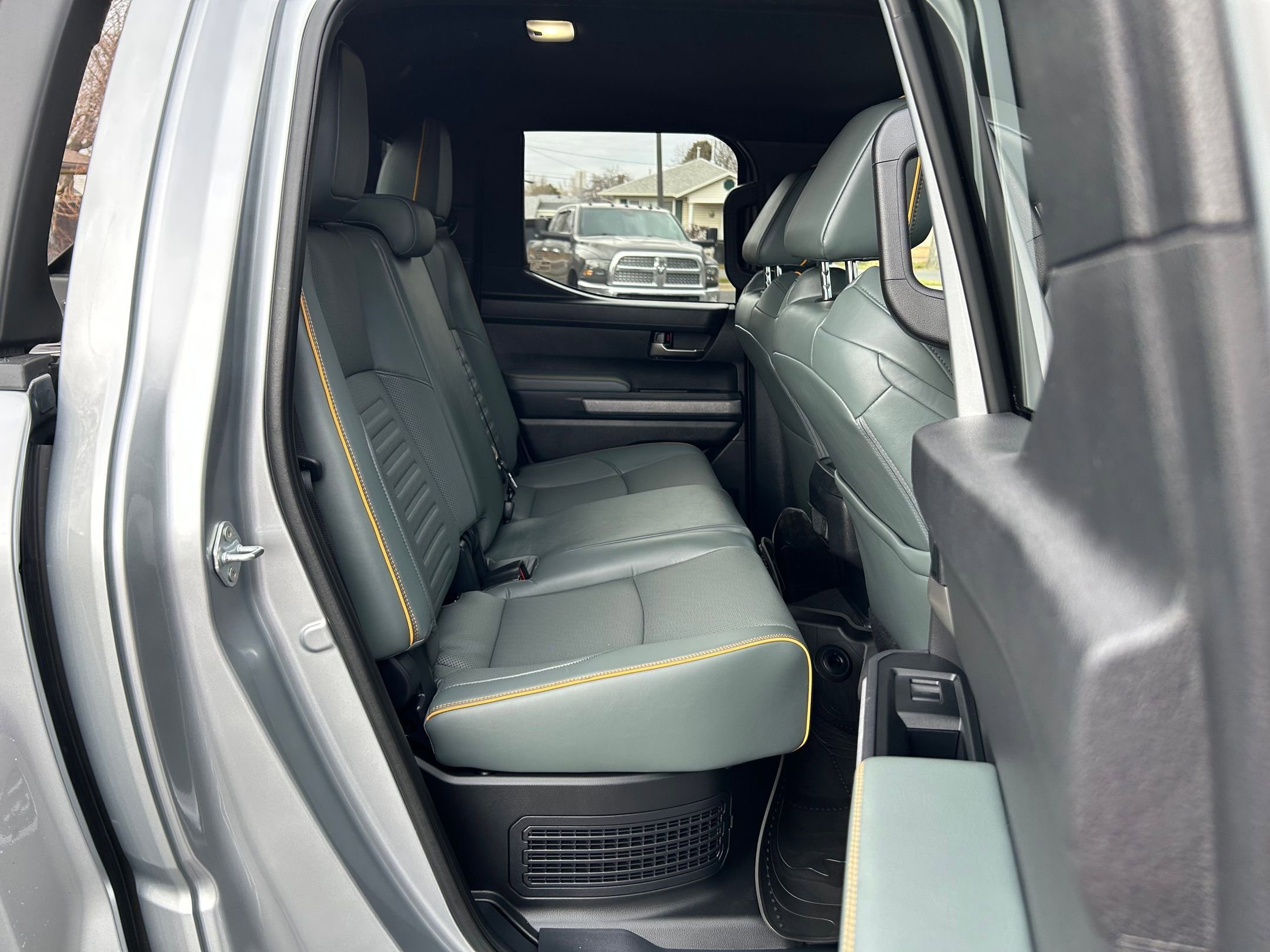 Used 2024 Toyota Tacoma Trailhunter image 25