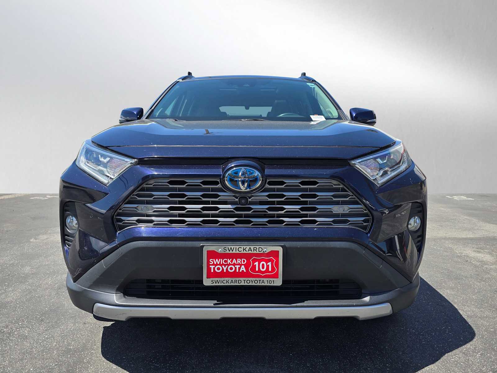 Used 2019 Toyota RAV4 Limited AWD/4WD image 8