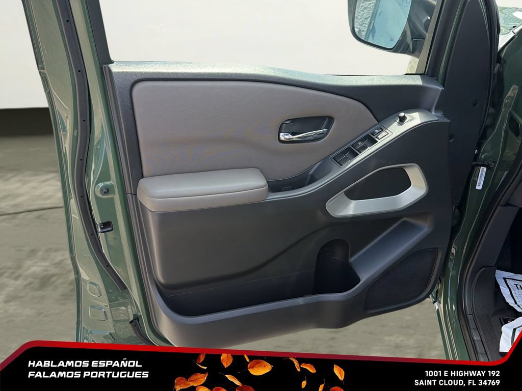 Used 2022 Nissan Frontier SV AWD/4WD image 10