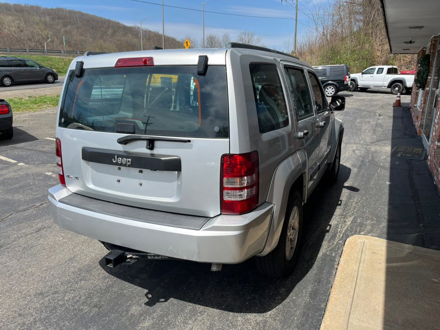 Used 2010 Jeep Liberty Sport image 5