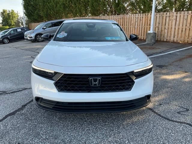 Used 2024 Honda Accord Sport image 2
