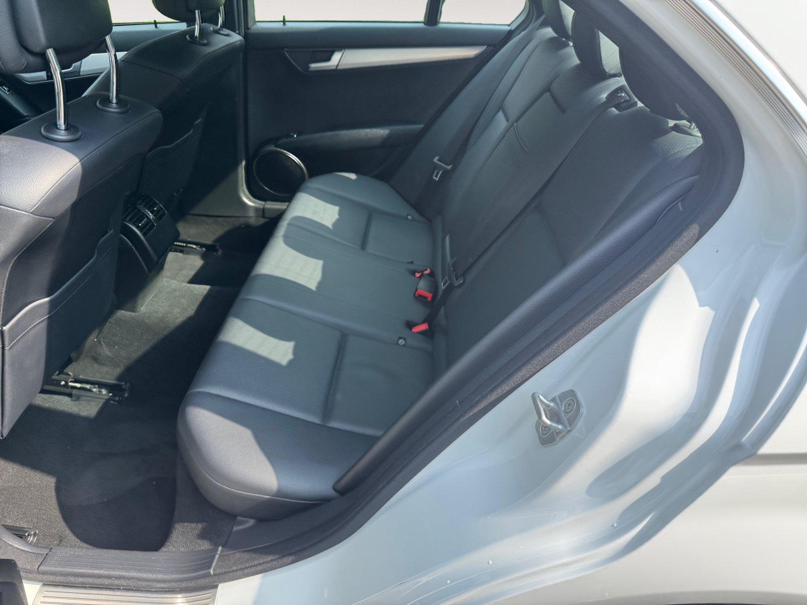 Used 2013 Mercedes-Benz C 300 4MATIC Sedan image 13