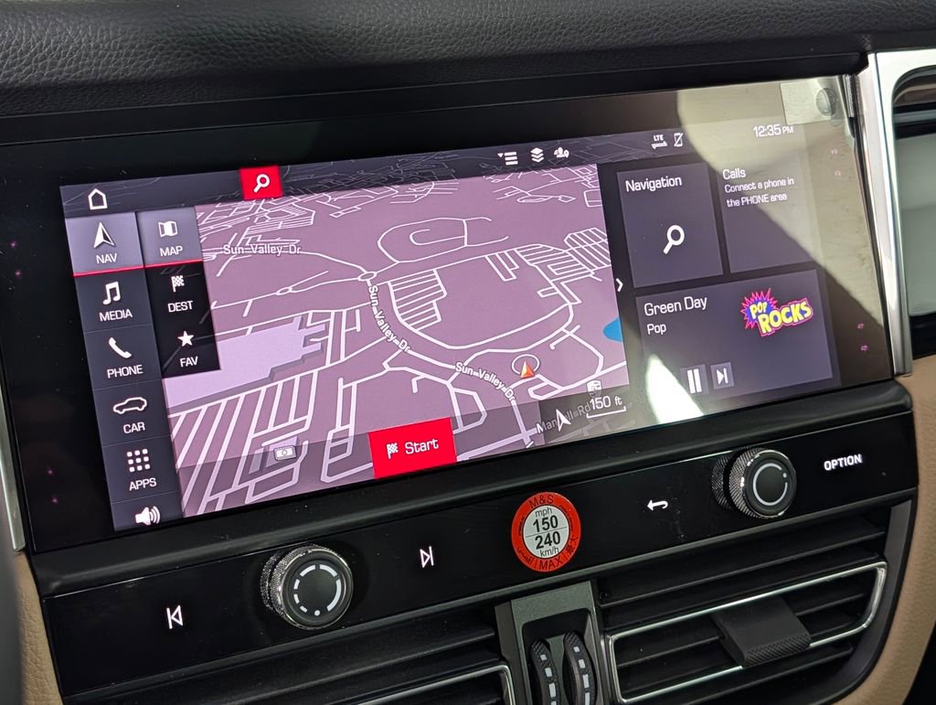 Certified 2025 Porsche Macan S image 33