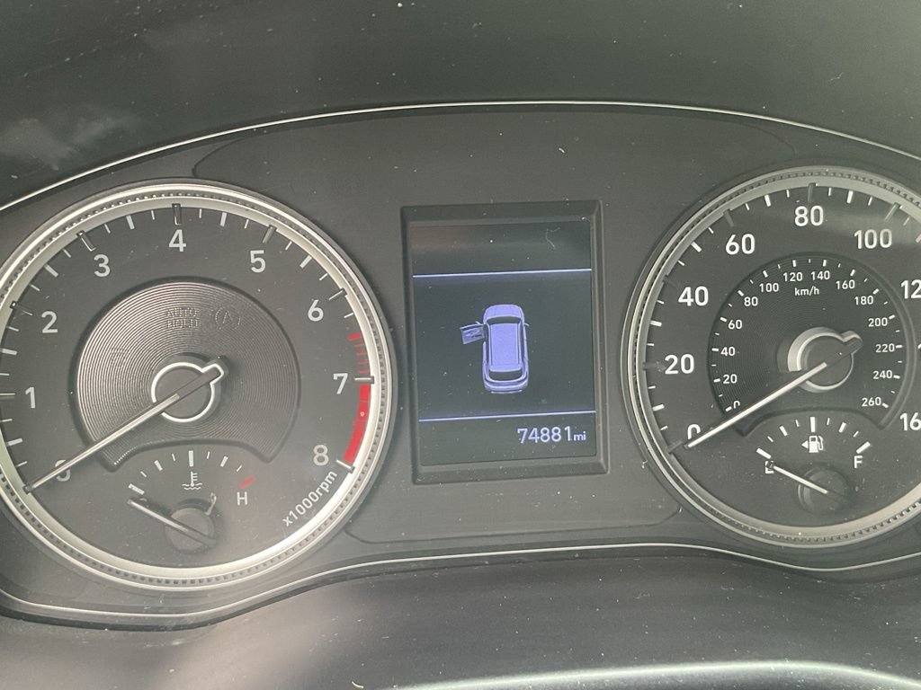 Used 2020 Hyundai Santa Fe SE AWD/4WD image 5