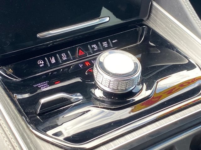 Used 2024 Jeep Wagoneer Series II AWD/4WD image 12