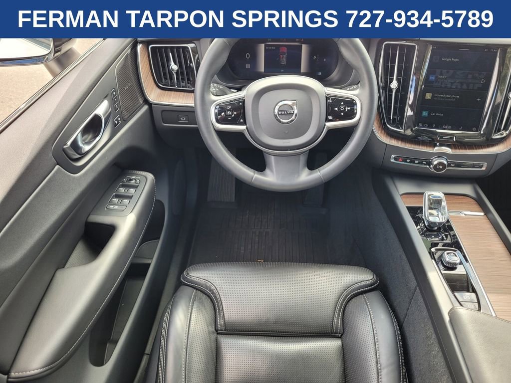 Certified 2023 Volvo XC60 B5 Ultimate w/ Climate Package image 15