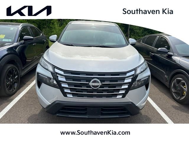 Used 2025 Nissan Rogue SV