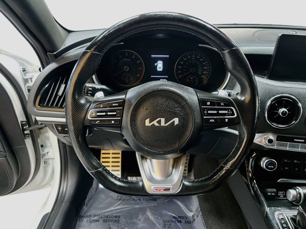 Used 2022 Kia Stinger GT-Line w/ Sun & Sound Package AWD/4WD image 11