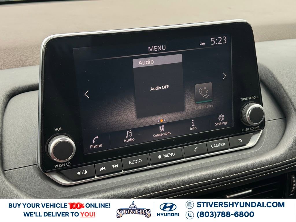 Used 2023 Nissan Rogue SV image 31