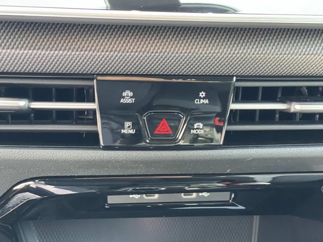 New 2026 Volkswagen GTI SE FWD image 16