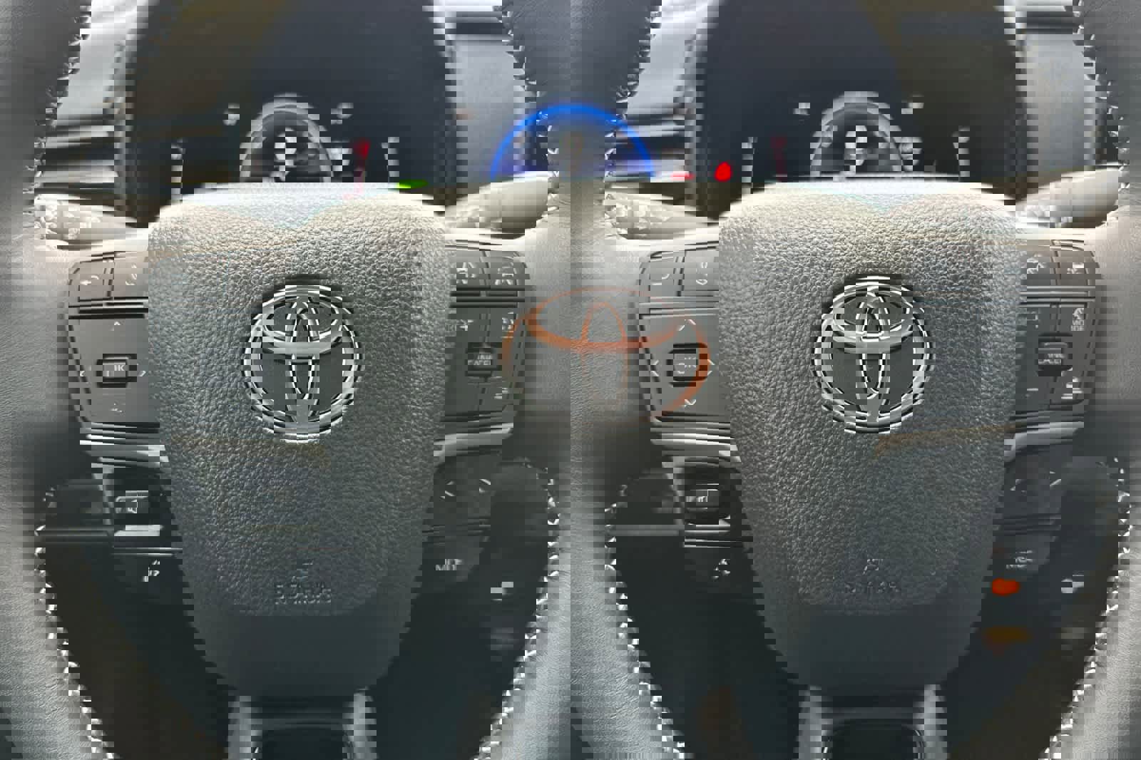 Used 2025 Toyota Camry SE image 22