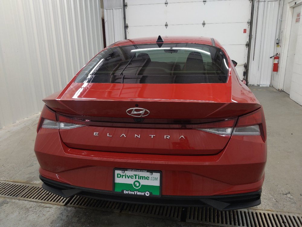 Used 2022 Hyundai Elantra SEL FWD image 7