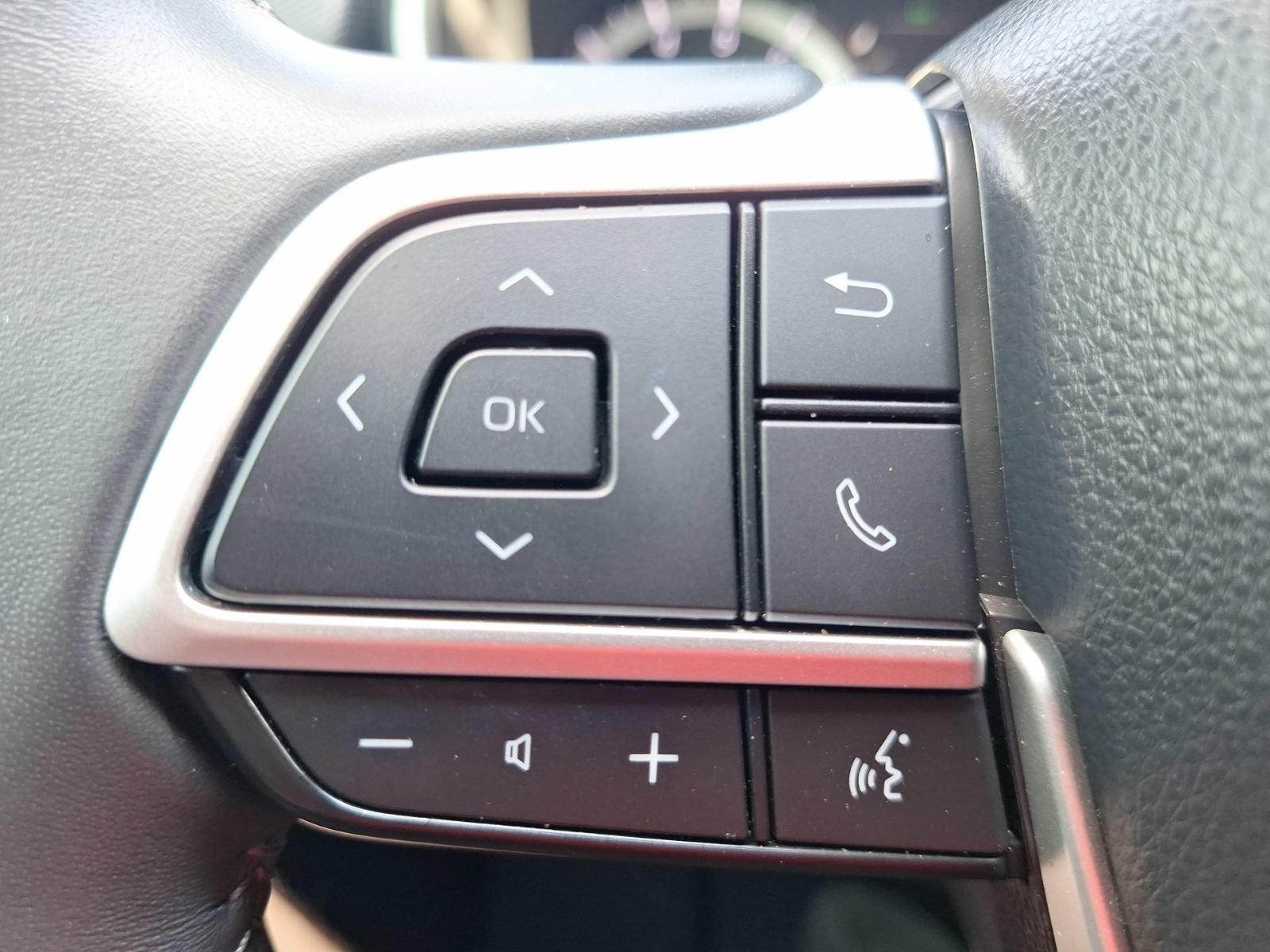 Used 2024 Toyota Highlander XSE AWD/4WD image 21