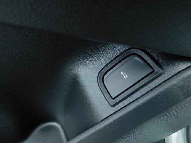 Used 2025 Chevrolet Equinox LT w/ Convenience Package II image 25