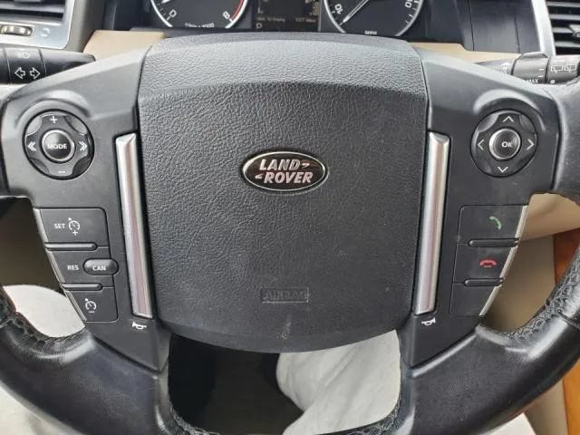 Used 2011 Land Rover Range Rover Sport HSE LUX AWD/4WD image 12