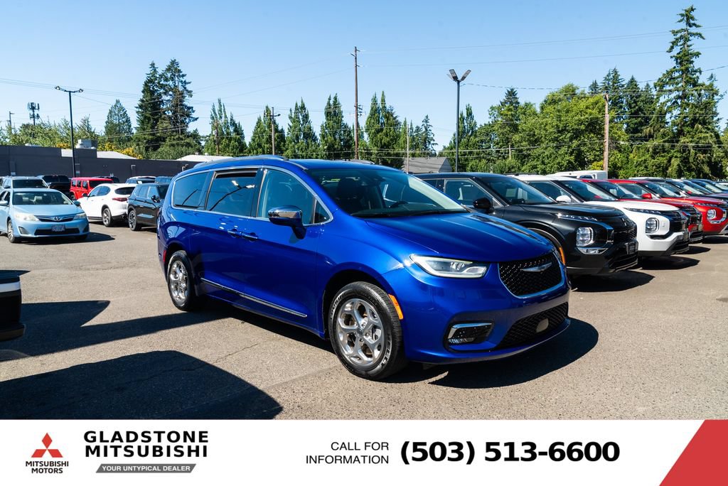 Used 2021 Chrysler Pacifica Limited AWD/4WD image 26