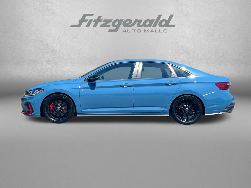 Used 2025 Volkswagen Jetta GLI Autobahn FWD image 5