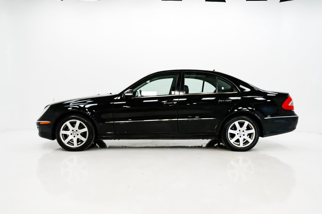 Used 2008 Mercedes-Benz E 350 4MATIC Sedan image 22