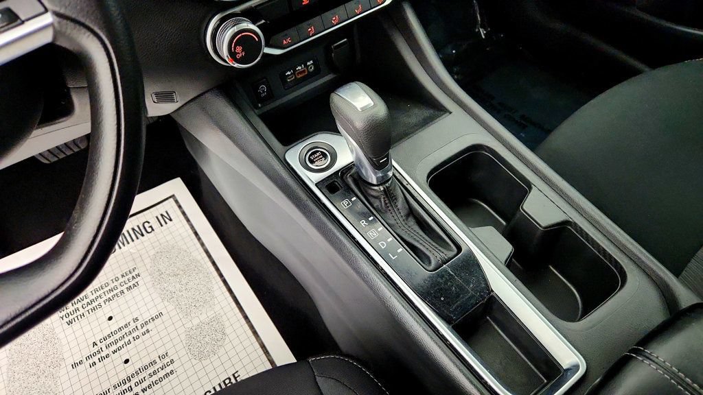 Used 2024 Nissan Sentra SV FWD image 15