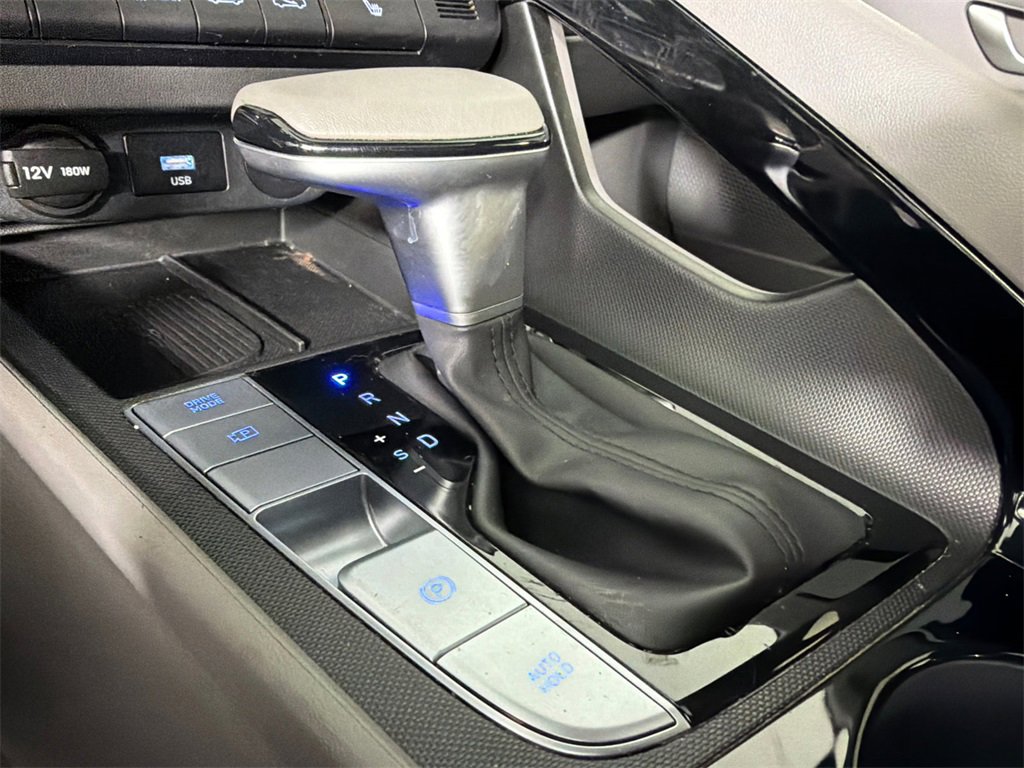 Used 2024 Hyundai Elantra SEL w/ Convenience Package image 32