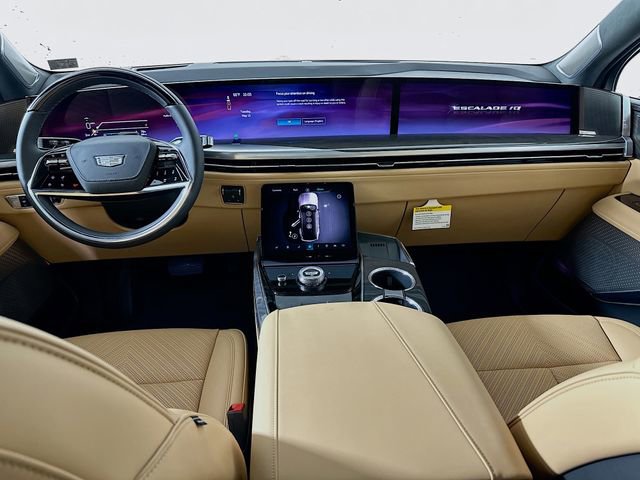New 2025 Cadillac Escalade IQ Sport 2 AWD/4WD image 17