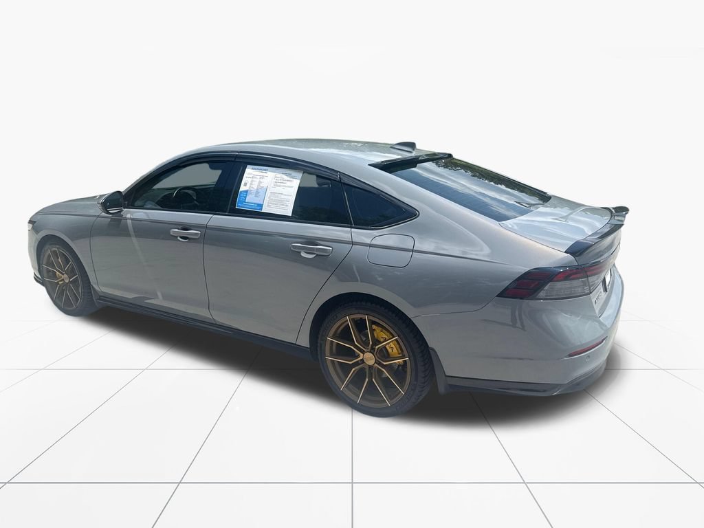Used 2025 Honda Accord Touring image 6