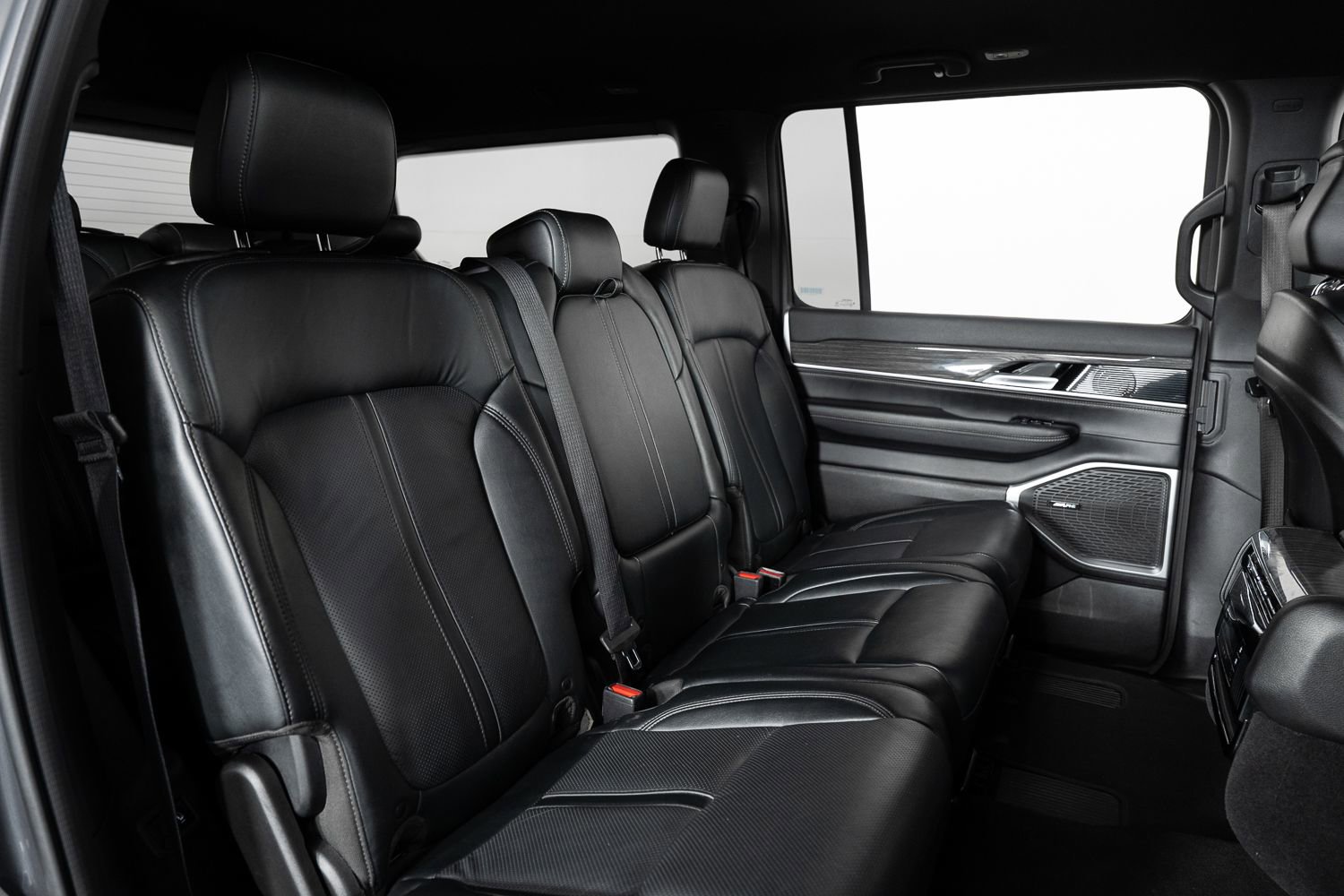 Used 2022 Jeep Wagoneer Series III image 26