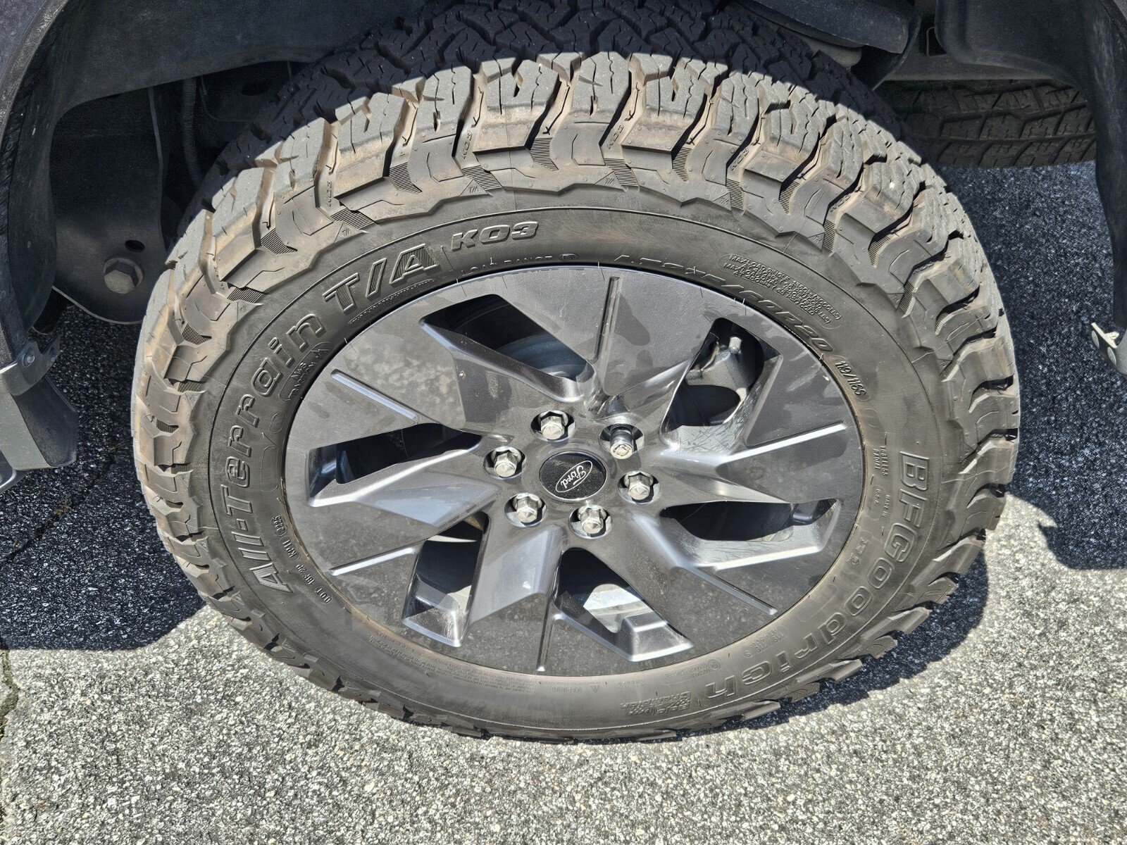 Used 2023 Ford F150 Lightning Lariat AWD/4WD image 9