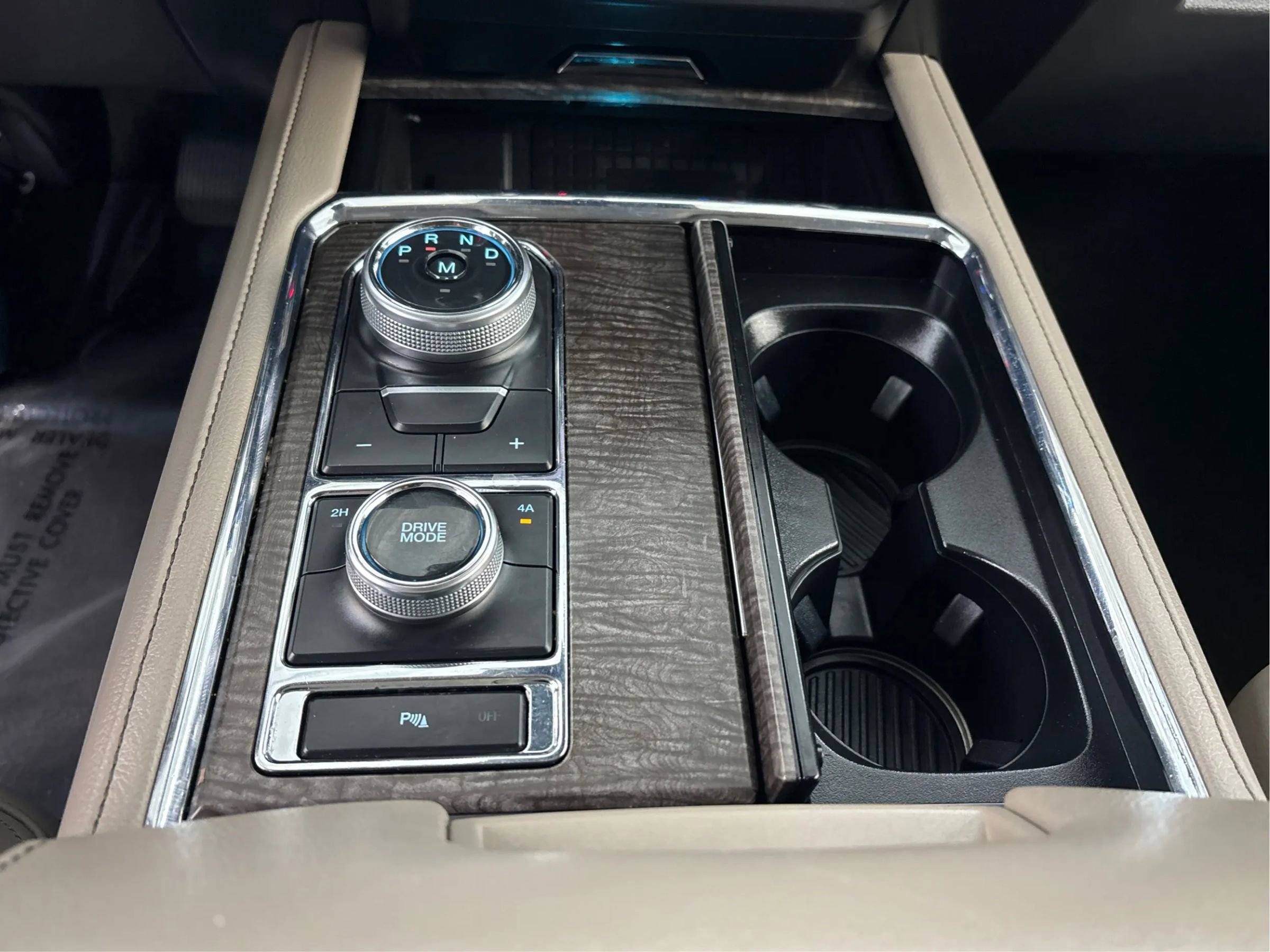 Used 2019 Ford Expedition Limited w/ Equipment Group 301A image 22