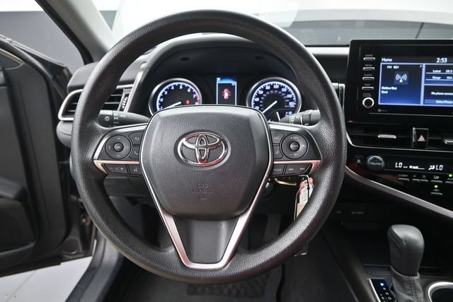 Used 2023 Toyota Camry LE FWD image 7