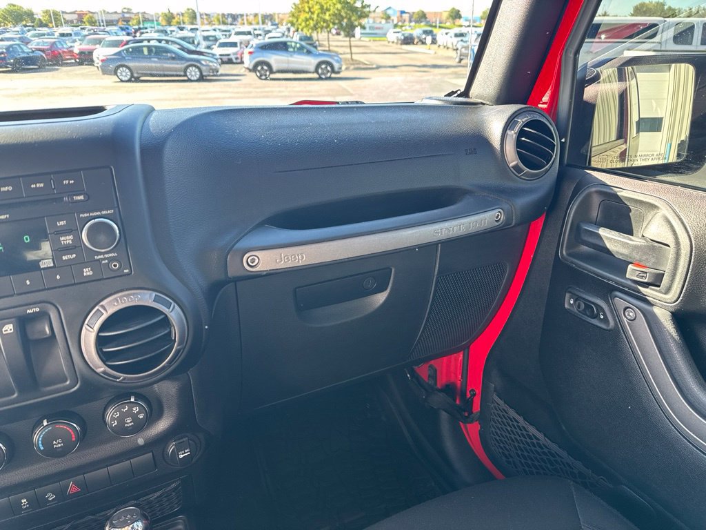 Used 2018 Jeep Wrangler Sport AWD/4WD image 23