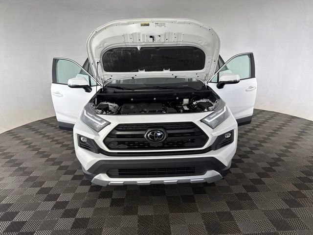 Used 2024 Toyota RAV4 Adventure AWD/4WD image 11