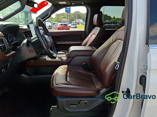 Used 2024 Ford Expedition Limited AWD/4WD image 14