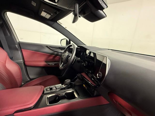 Used 2025 Lexus NX 250 FWD w/ Accessory Package (Z1) image 32